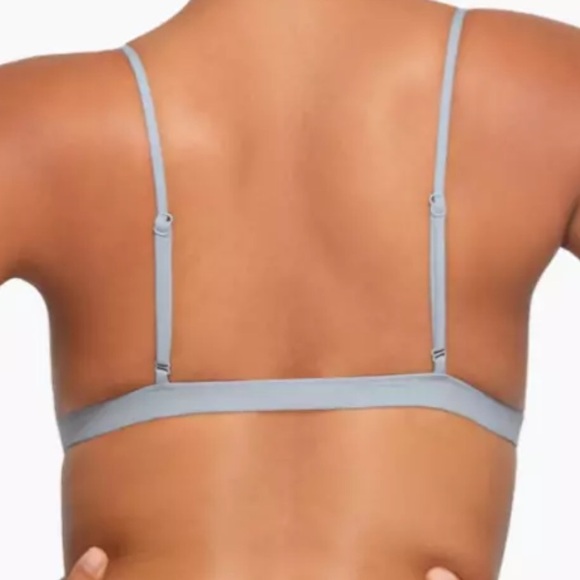 SKIMS Fits Everybody Lace Triangle Bralette Size M - Picture 3 of 9